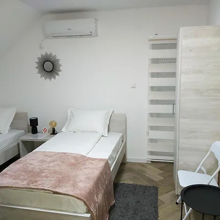 Sobe_mis Hostel *